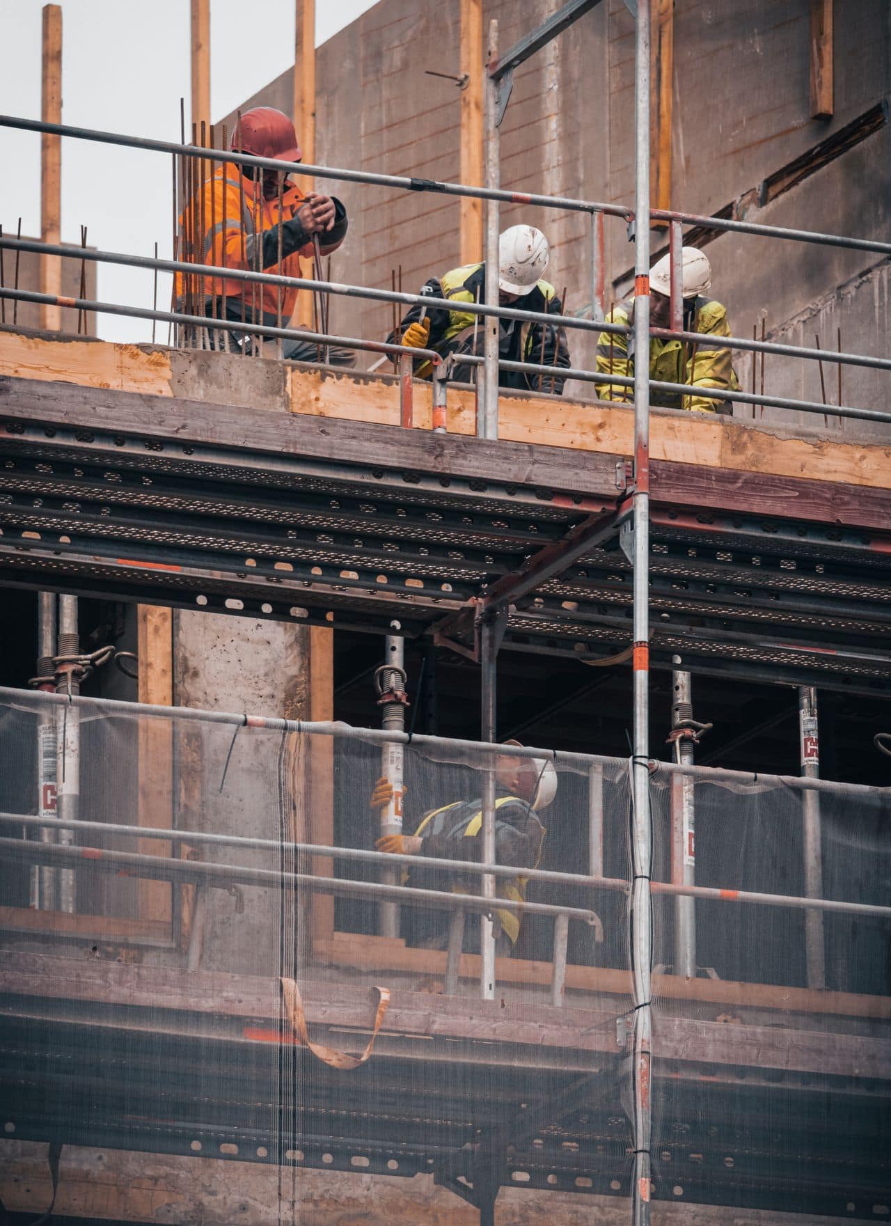 TEP Builders tradespeople at work building a new home in Far North Queensland