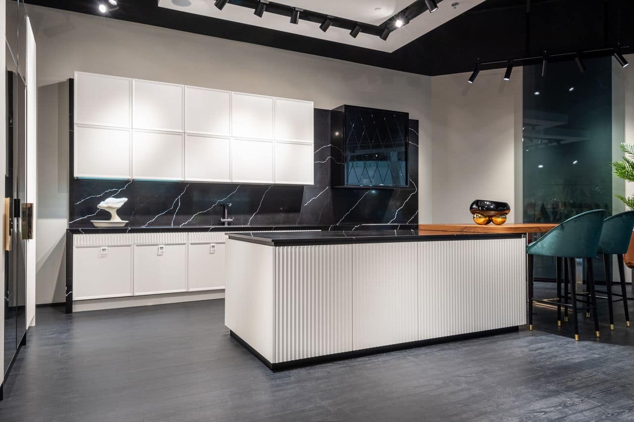 Open kitchen and dining with garden outlook
